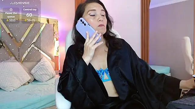 Alexa Murphy  online show from January 14, 2026, 1:04 pm