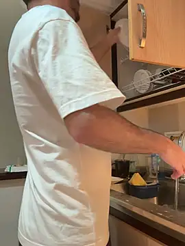 Snapshot of RicoValen chatting on February 24, 2026, 1:50 am RicoValen online show from February 24, 2026, 1:50 am