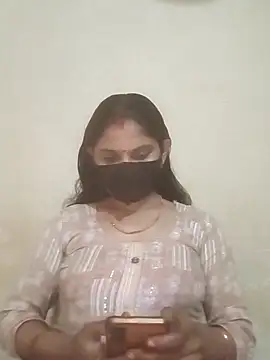 Pooja bhabhi00 online show from January 6, 2026, 6:06 am