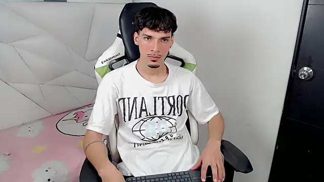 Snapshot of Yankeee_ chatting on November 29, 2025, 3:50 am Yankeee online show from November 29, 2025, 3:50 am