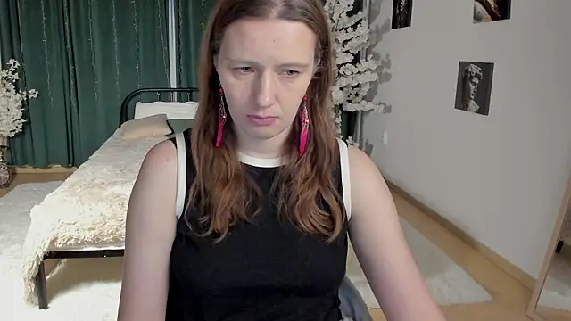 KathrineMeyer online show from December 14, 2025, 2:18 am