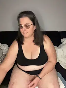 bea french curvy online show from March 5, 2026, 10:48 pm