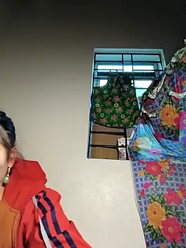 Snapshot of Let-zo chatting on November 28, 2025, 8:47 am Let-zo online show from November 28, 2025, 8:47 am