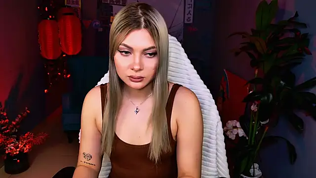 Snapshot of HyileyClark chatting on March 28, 2026, 1:34 pm HyileyClark online show from March 28, 2026, 1:34 pm