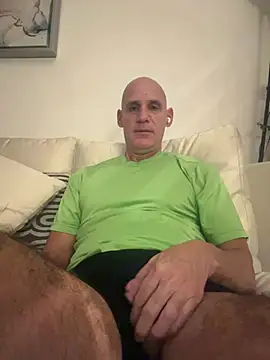 Snapshot of Elosoo chatting on February 9, 2026, 10:24 am Elosoo online show from February 9, 2026, 10:24 am