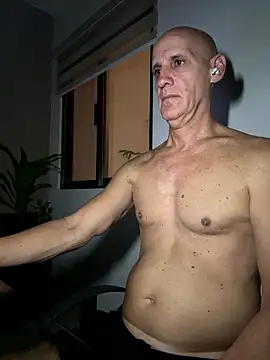 Snapshot of Elosoo chatting on January 13, 2026, 9:57 am Elosoo online show from January 13, 2026, 9:57 am