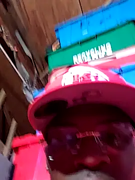 YOUNGmj6023 online show from December 4, 2025, 6:12 am