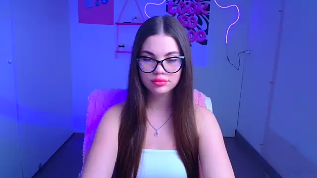 Violetta Brilliant online show from January 12, 2026, 12:23 pm