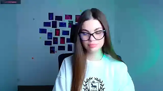 Violetta Brilliant online show from January 6, 2026, 1:04 pm