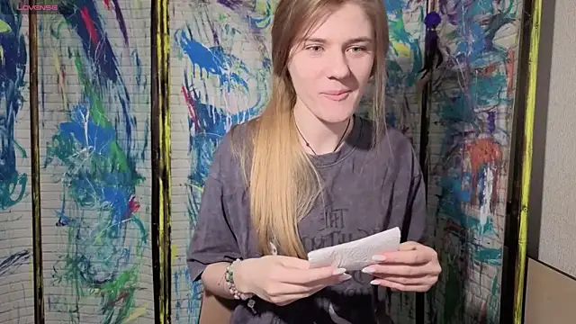 Snapshot of Adell_Love chatting on April 21, 2026, 2:56 pm Adell Love online show from April 21, 2026, 2:56 pm