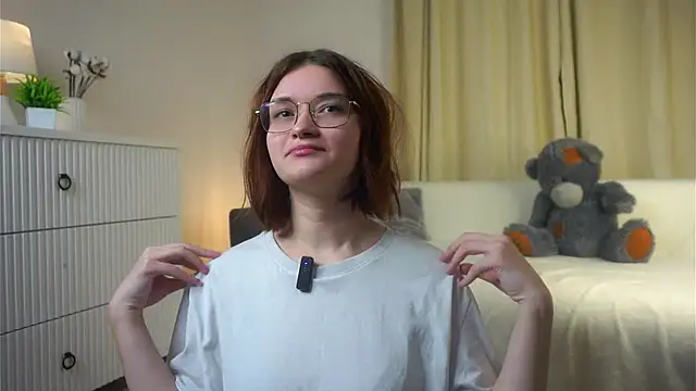 Snapshot of TemekaCritcher chatting on December 2, 2025, 11:34 am TemekaCritcher online show from December 2, 2025, 11:34 am