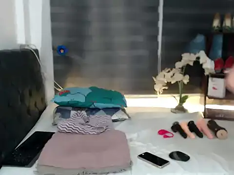 Snapshot of sylvannia_cumslut chatting on February 7, 2026, 9:17 am sylvannia cumslut online show from February 7, 2026, 9:17 am