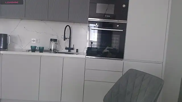 Miss KissKiss7 online show from February 13, 2026, 7:19 am