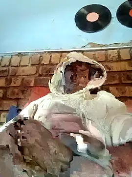 Snapshot of Longinchdick chatting on December 14, 2025, 10:43 am Longinchdick online show from December 14, 2025, 10:43 am