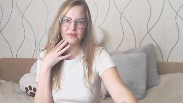 KissKsy online show from December 1, 2025, 6:14 am