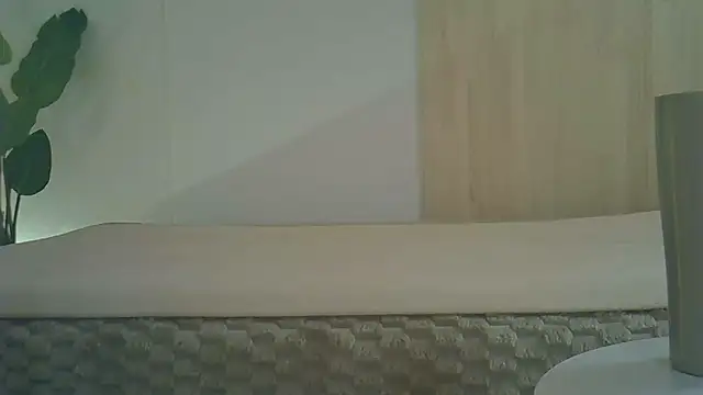 kyono-iyashi online show from April 8, 2026, 2:51 pm