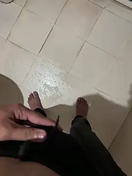 Snapshot of your_playboy_00 chatting on November 27, 2025, 2:28 pm your playboy 00 online show from November 27, 2025, 2:28 pm