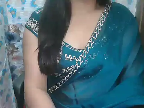  alone girl online show from November 30, 2025, 10:16 am