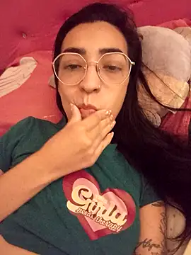 Snapshot of Yani-14 chatting on February 24, 2026, 7:31 am Yani-14 online show from February 24, 2026, 7:31 am