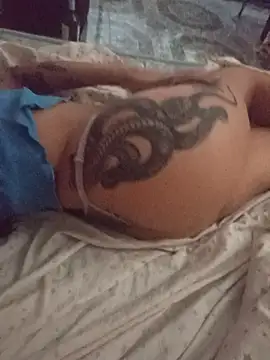 Snapshot of Yani-14 chatting on November 29, 2025, 4:40 pm Yani-14 online show from November 29, 2025, 4:40 pm