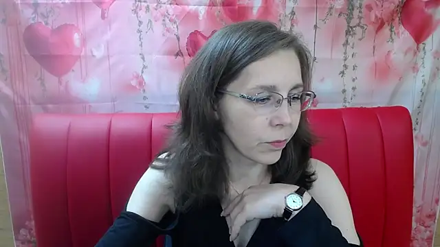 DaisyEdit online show from April 12, 2026, 5:22 am