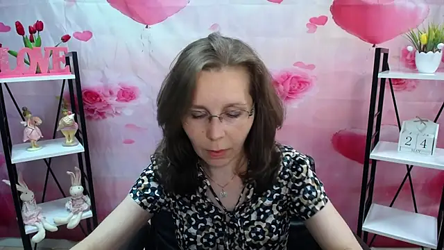 Snapshot of DaisyEdit chatting on May 24, 2026, 7:41 am DaisyEdit online show from May 24, 2026, 7:41 am