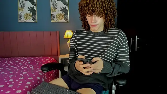 Snapshot of joss_shellby chatting on April 27, 2026, 4:05 pm joss shellby online show from April 27, 2026, 4:05 pm
