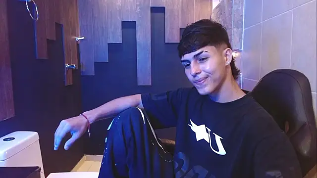 Ethan Jamees online show from February 6, 2026, 2:07 am