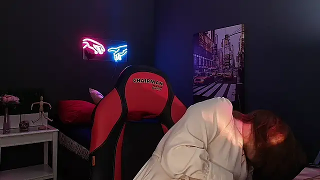 Snapshot of Rada_Reiss chatting on November 28, 2025, 4:18 pm Rada Reiss online show from November 28, 2025, 4:18 pm