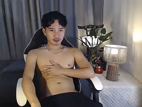  bigcock charles online show from December 3, 2025, 10:31 pm