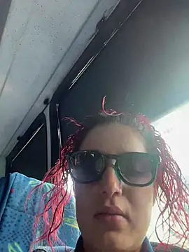 Snapshot of Ari_Bakker chatting on December 1, 2025, 7:04 pm Ari Bakker online show from December 1, 2025, 7:04 pm