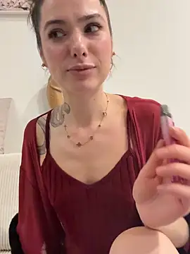 Snapshot of Sugarbellax chatting on December 22, 2025, 9:26 pm Sugarbellax online show from December 22, 2025, 9:26 pm