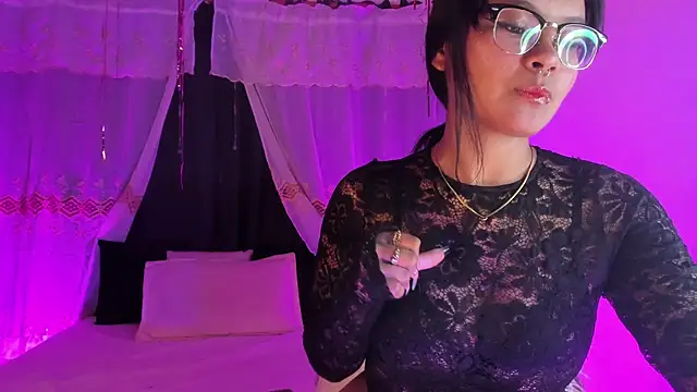 Snapshot of CloeEvans0 chatting on November 27, 2025, 7:58 pm CloeEvans0 online show from November 27, 2025, 7:58 pm