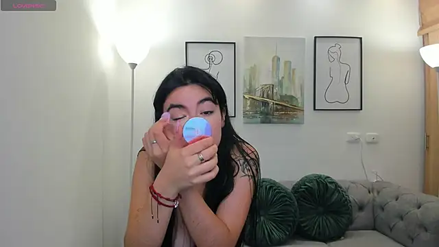 Snapshot of Athenea_sweet_ chatting on January 6, 2026, 7:51 pm Athenea sweet online show from January 6, 2026, 7:51 pm