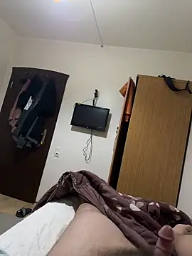 Snapshot of brt2552 chatting on December 21, 2025, 3:08 am brt2552 online show from December 21, 2025, 3:08 am