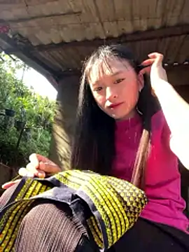 Mayli2x online show from December 2, 2025, 6:48 am