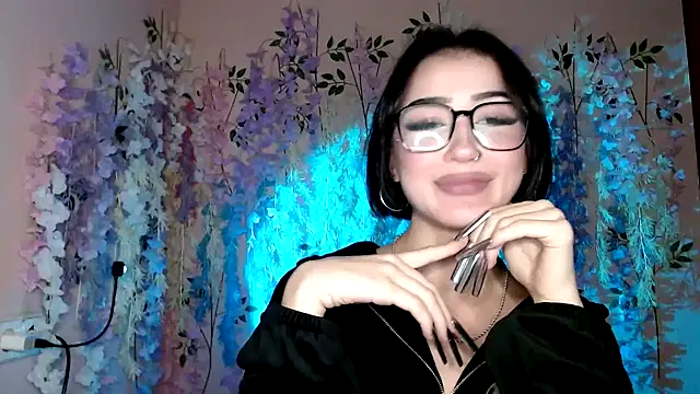 Sweeet Sss online show from November 28, 2025, 3:23 pm