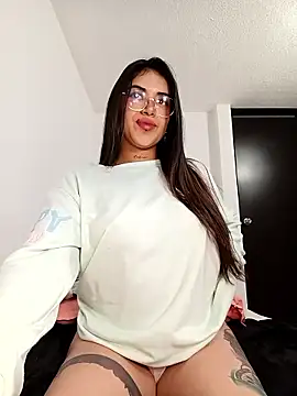 Violett  Rose online show from January 7, 2026, 12:10 pm