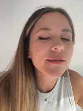 Snapshot of Nasss7 chatting on April 13, 2026, 8:02 pm Nasss7 online show from April 13, 2026, 8:02 pm