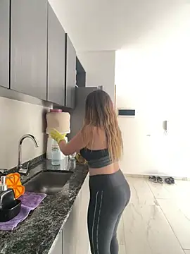 Snapshot of Nasss7 chatting on February 6, 2026, 7:54 pm Nasss7 online show from February 6, 2026, 7:54 pm