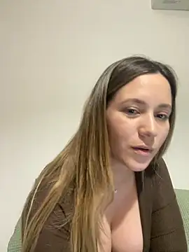 Snapshot of Nasss7 chatting on December 17, 2025, 11:21 pm Nasss7 online show from December 17, 2025, 11:21 pm