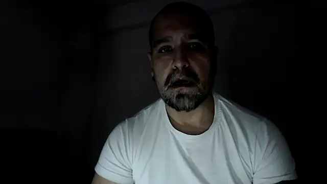 Snapshot of AMIRDIB2025 chatting on December 19, 2025, 1:13 pm AMIRDIB2025 online show from December 19, 2025, 1:13 pm