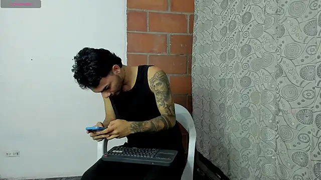 calvin-parker online show from December 19, 2025, 3:21 am