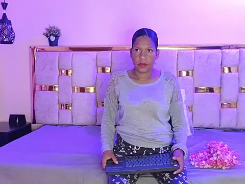  Caroline34 online show from March 26, 2026, 10:35 am