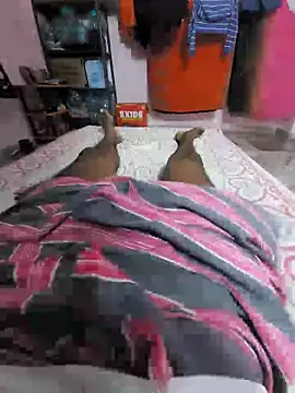 Snapshot of Yth24 chatting on December 2, 2025, 3:41 am Yth24 online show from December 2, 2025, 3:41 am