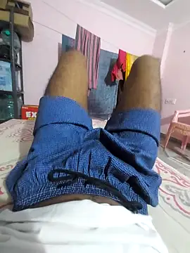 Snapshot of Yth24 chatting on November 28, 2025, 3:28 am Yth24 online show from November 28, 2025, 3:28 am