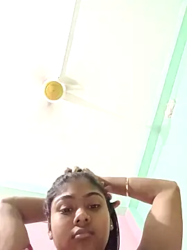 Cute diya023 online show from April 1, 2026, 7:00 pm