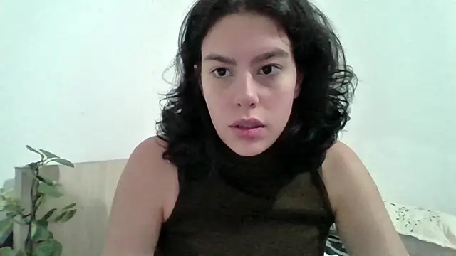 Snapshot of YourHunter_ chatting on January 7, 2026, 1:32 am YourHunter online show from January 7, 2026, 1:32 am