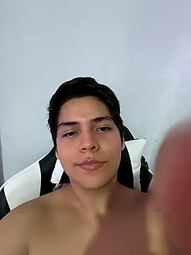 Snapshot of Asta_YunoXXX chatting on January 17, 2026, 5:22 am Asta YunoXXX online show from January 17, 2026, 5:22 am