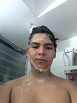 Snapshot of Asta_YunoXXX chatting on December 21, 2025, 10:32 pm Asta YunoXXX online show from December 21, 2025, 10:32 pm